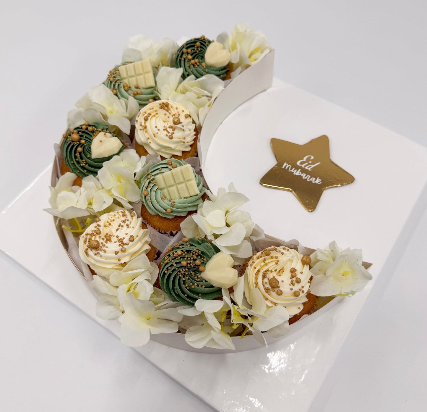 Cupcake Cupcake Box (8 Cupcakes) - Cakes by Hassan