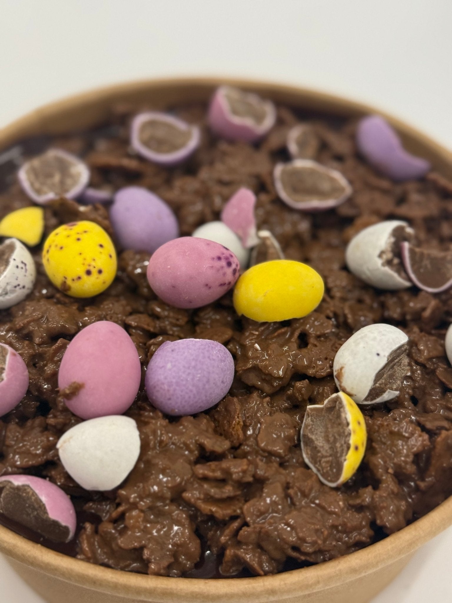 Mini Egg Crunch Cake - Cakes by Hassan